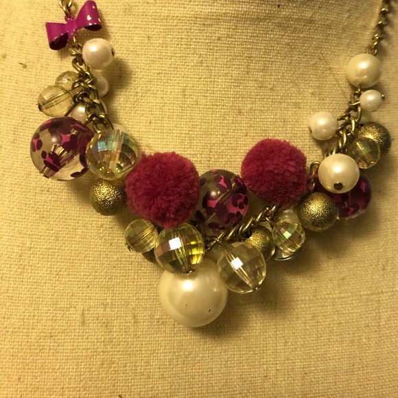 Betsy Johnson necklace - Picture 2 of 3